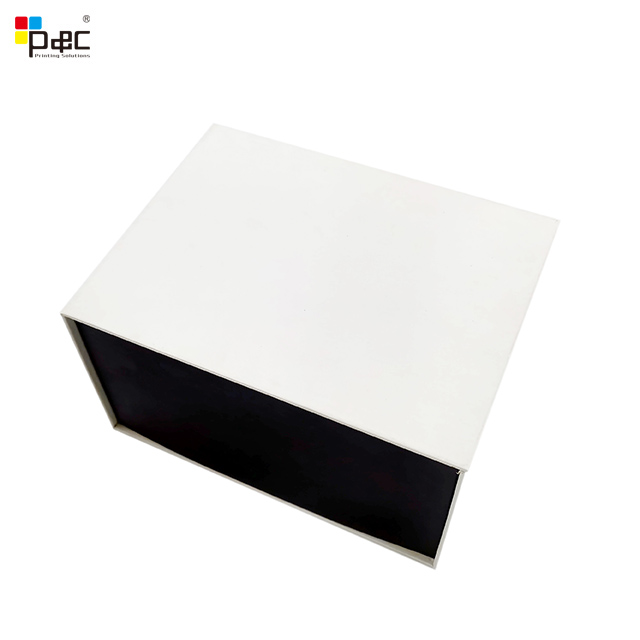 P&C - P&c Custom High Quality Paper Black Square Luxury Packaging Gift Box With Paper Handle Electronic Packaging Box