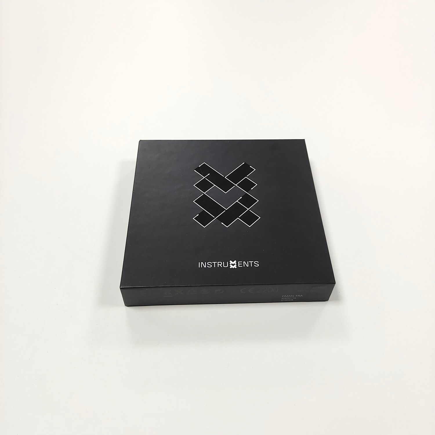 Wholesale custom gift box supplier packaging paper lid and base paper box electronic lid and base box with tray