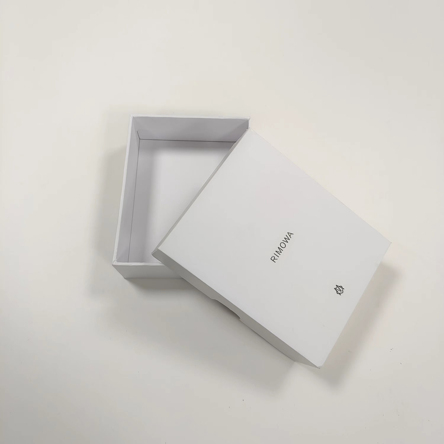 wholesale white gift box matte customized printing paper box small item jewelry packaging gift box with logo