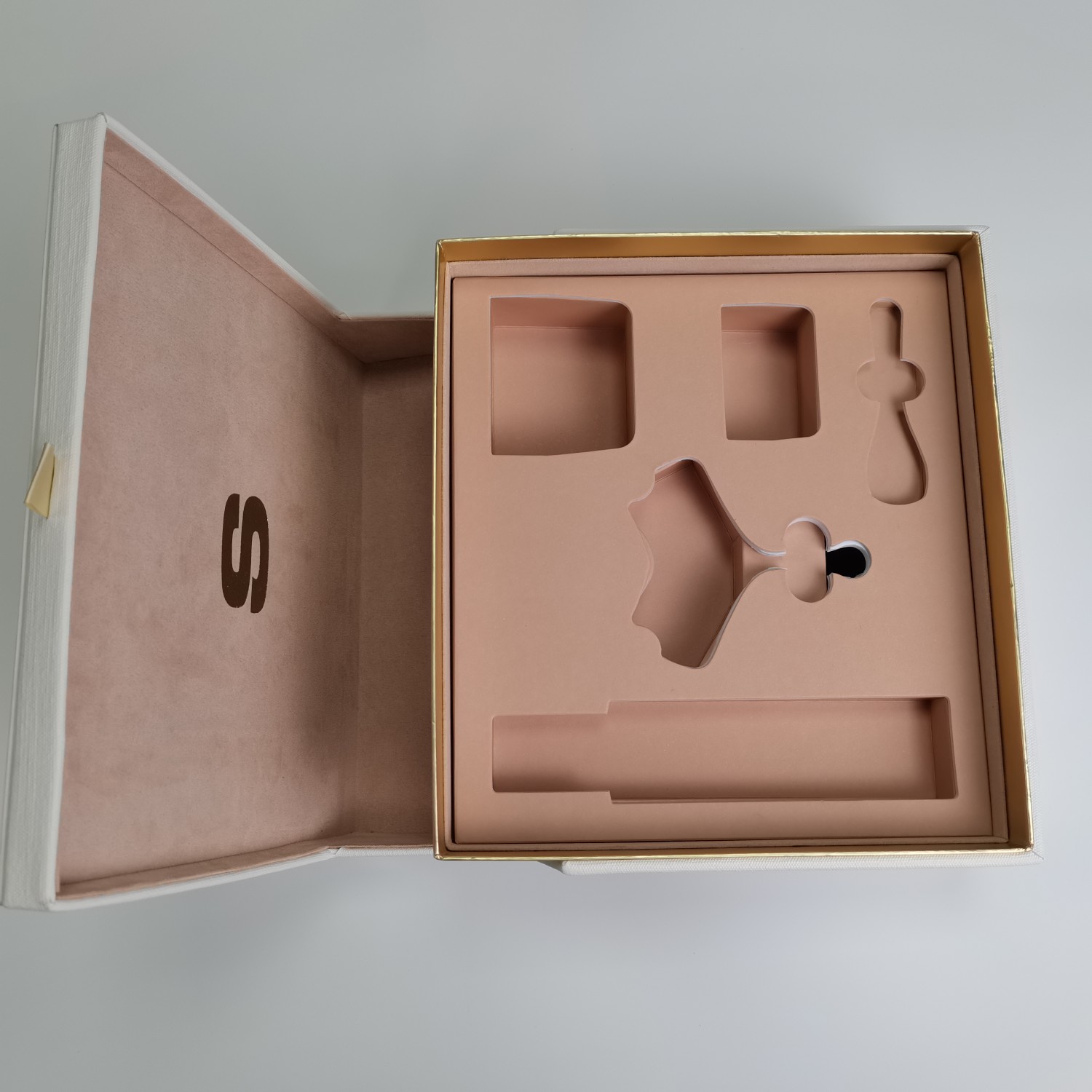 Chaep price PU imitation leather paper cosmetic gift box factory manufacturer paper packaging gift box with custom logo