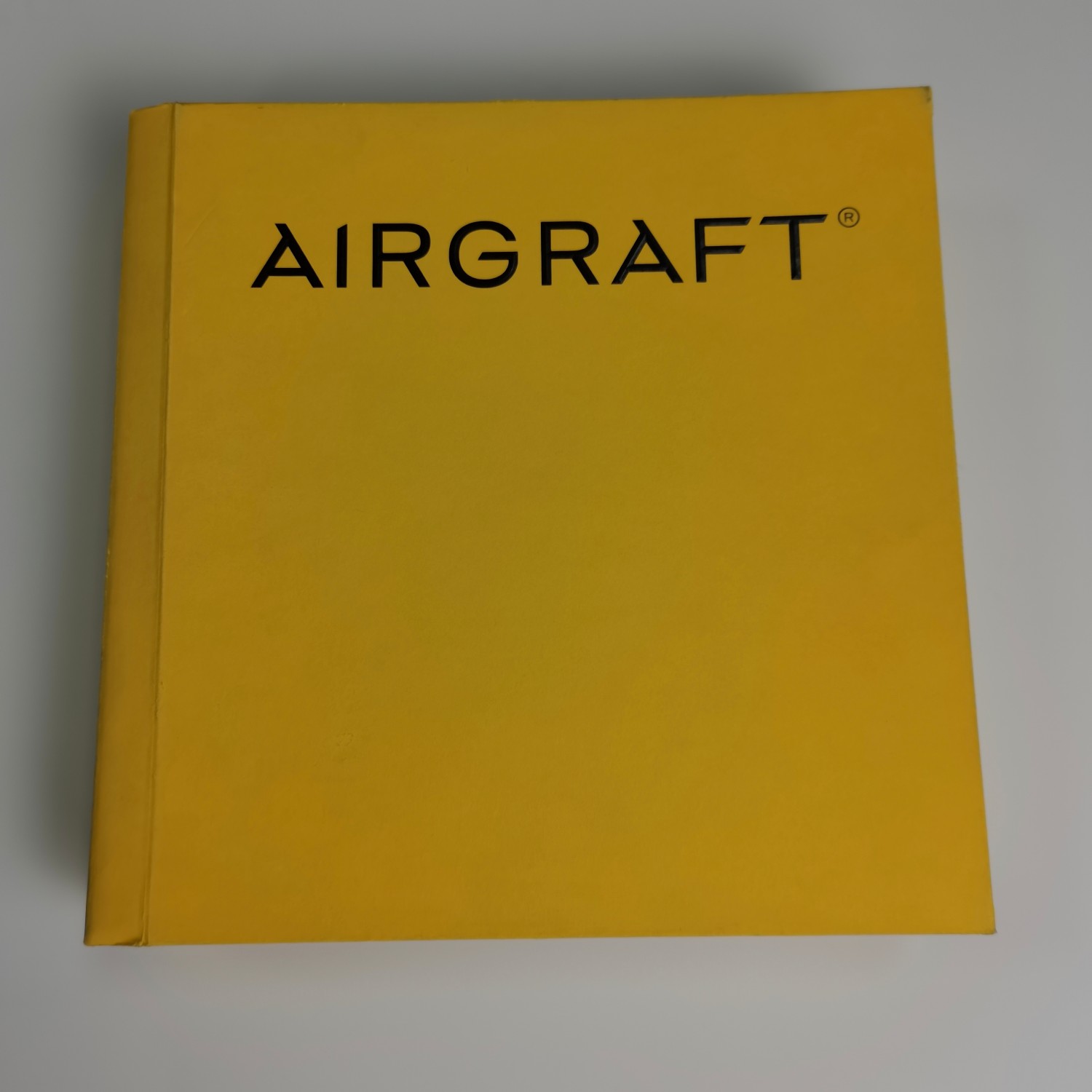 New design yellow gift box embossing logo paper packaging wholesale paper box with custom logo
