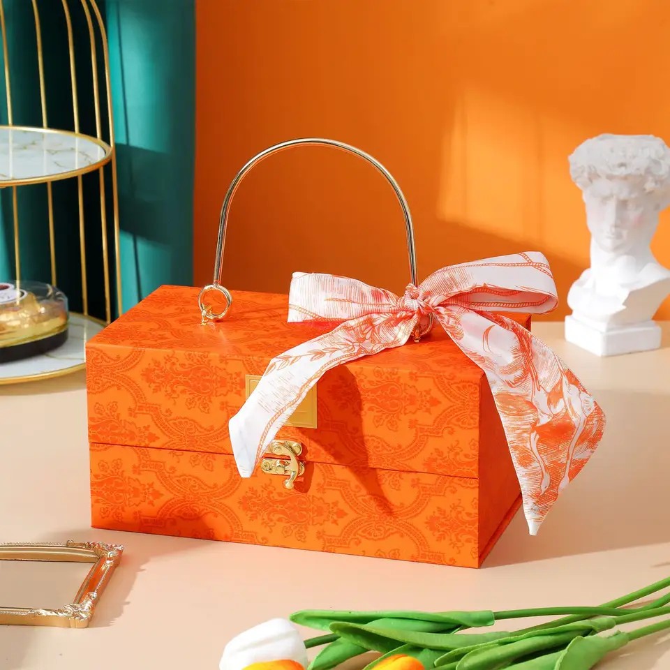 Luxury boxes customized logo gift box supplier chocolate packaging paper boxes for souvenir