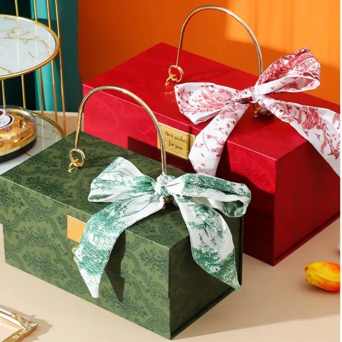 Luxury boxes customized logo gift box supplier chocolate packaging paper boxes for souvenir