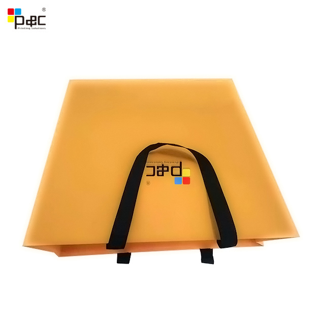 P&C - Promotional Various Durable Using Paper Custom Clothing Packaging Bags With Handle Ribbon Packaging paper bag